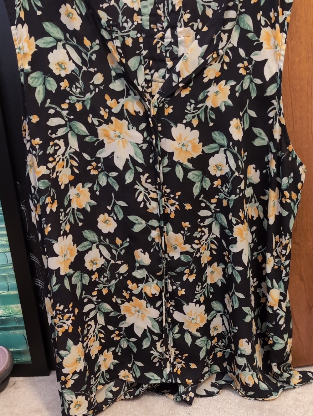 Black Floral High Low Pullover Sleeveless Blouse with Yellow & Green Print
